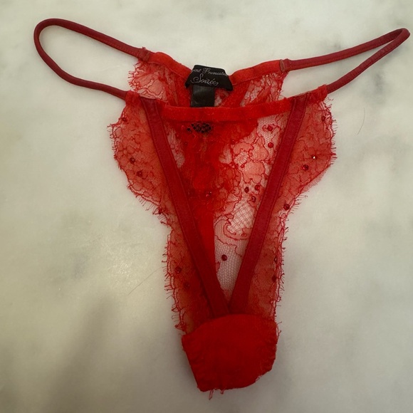 Agent Provocateur Soirée Red Adar's Lace & Swarovski Bra with matching thong - Picture 8 of 12